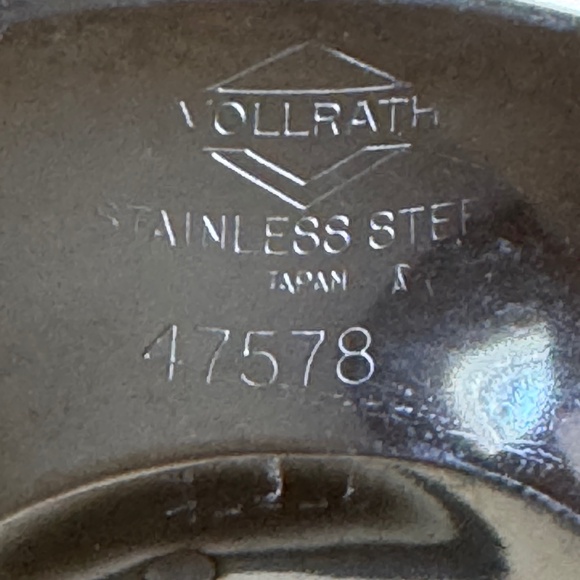 Vintage Vollrath Gravy Boat 47578 Stainless Steel Pedestal Classic Formal Dinner - Picture 9 of 12